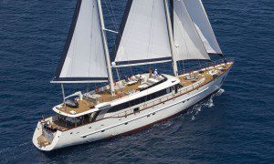 NAVILUX – Motor Sailer