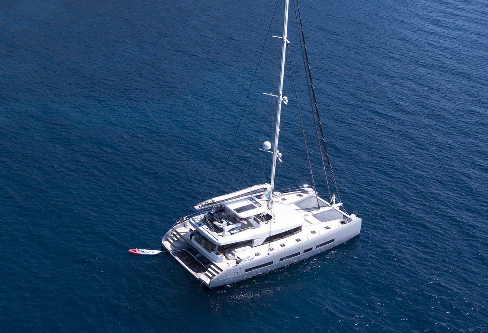 Катамаран Lagoon Seventy 7